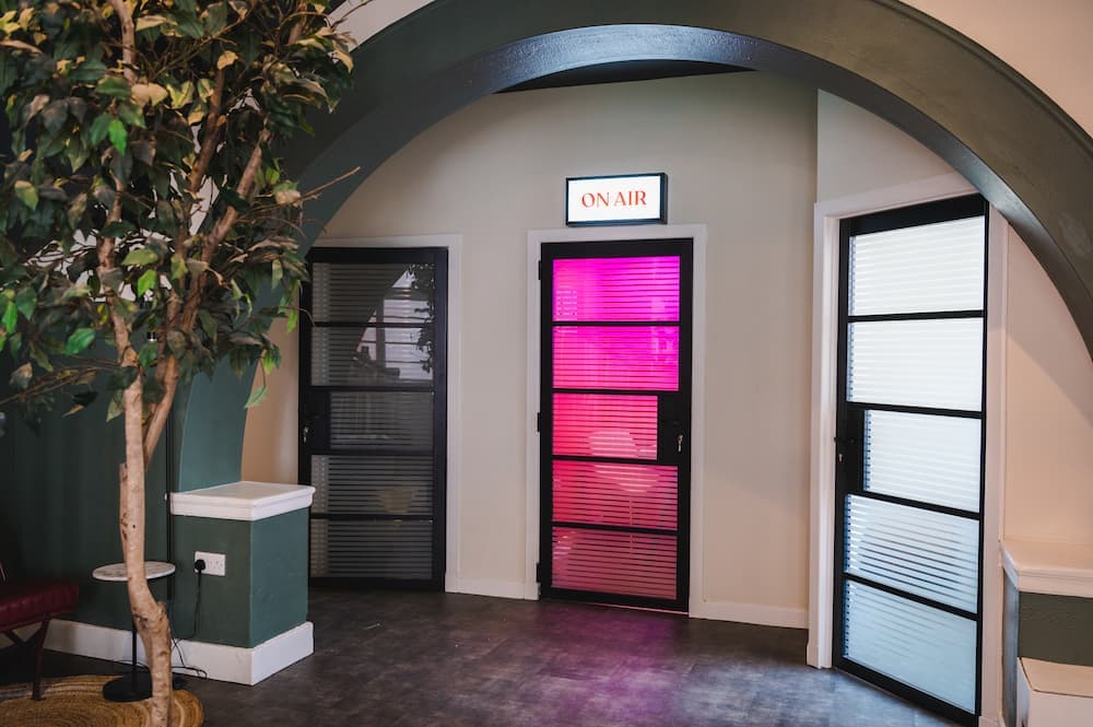 egg & co working interiors