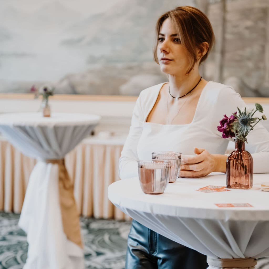 alicia teltz, women on top